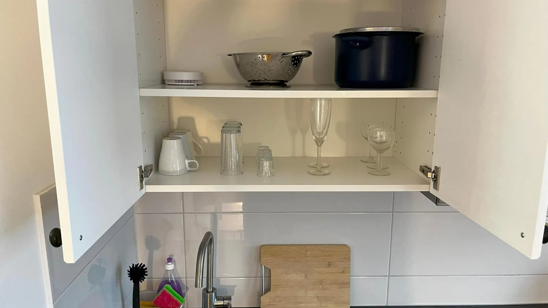 Stylish Apartment In Friesenplatz, Heart Of Cologne